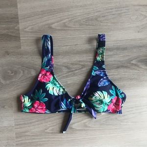 SHEIN Blue Floral Swim Top Size M